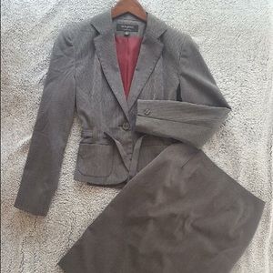 Signature Blazer with Matching Pencil Skirt Size 4